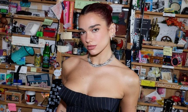 Dua Lipa Batal Konser di Jakarta, Ungkap Rasa Sedih Lewat Instagram Story